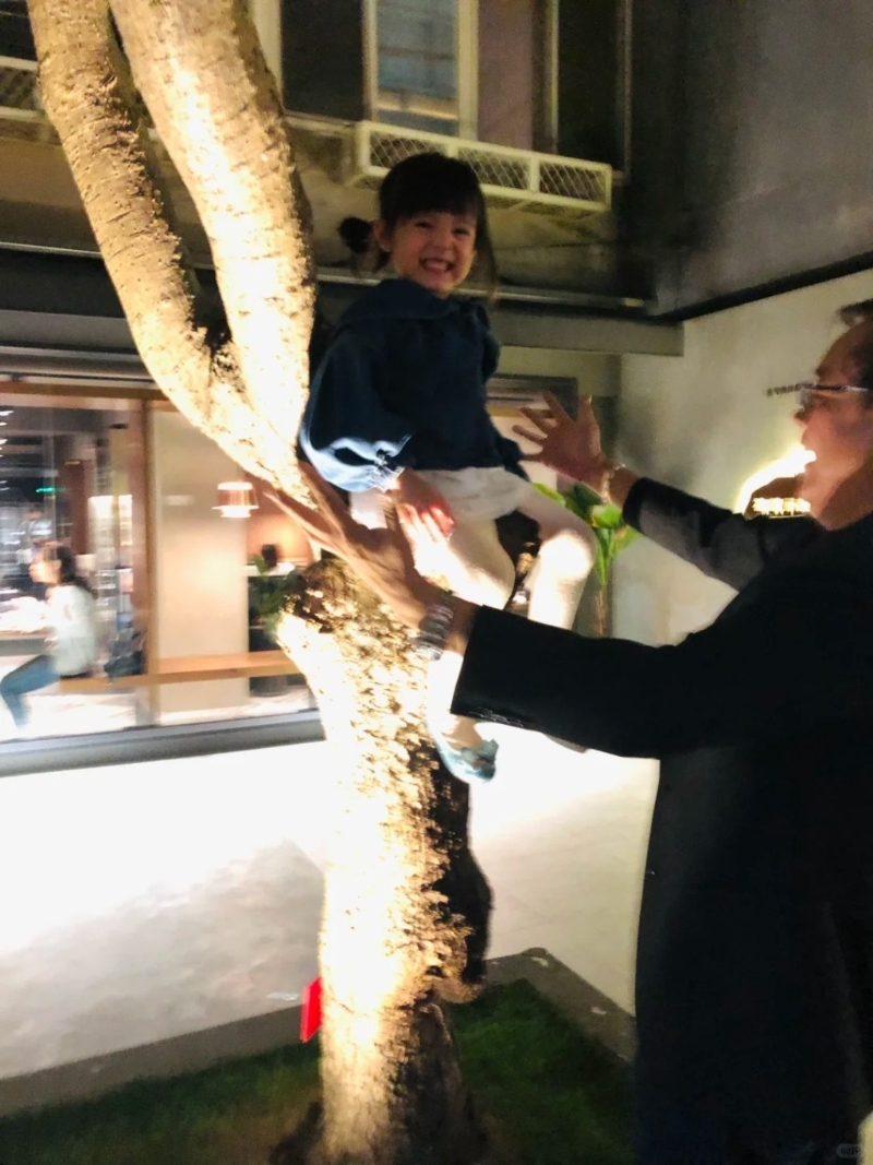 尔冬升对女儿好紧张。